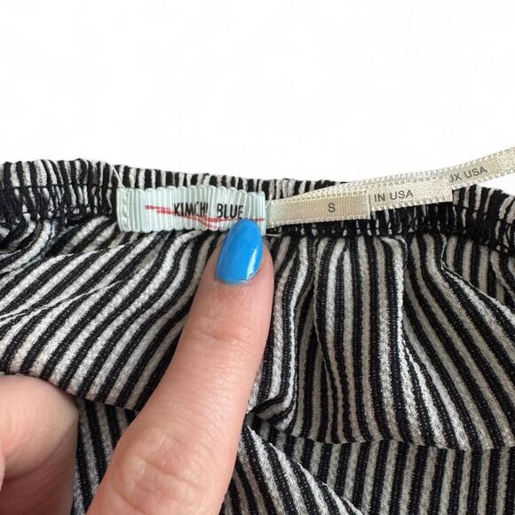 Kimchi Blue Off-Shoulder Mini Dress | Woman Size‎ Small | Black & White Stripe - Picture 4 of 5